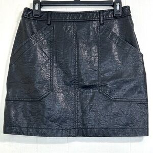 SHINESTAR Black Mini Skirt PU Vegan Leather Mini Skirt Size Medium.
